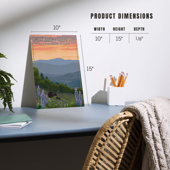 Great Smoky Mountains National Park, Bear and Spring Flowers, Lantern Press Artwork, Wood Signs and Postcards - Lantern Press