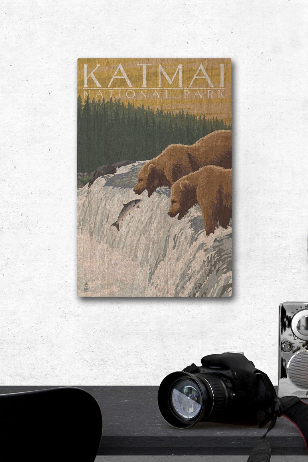 Katmai National Park, Alaska, Bears, Lantern Press Artwork, Wood Signs and Postcards - Lantern Press