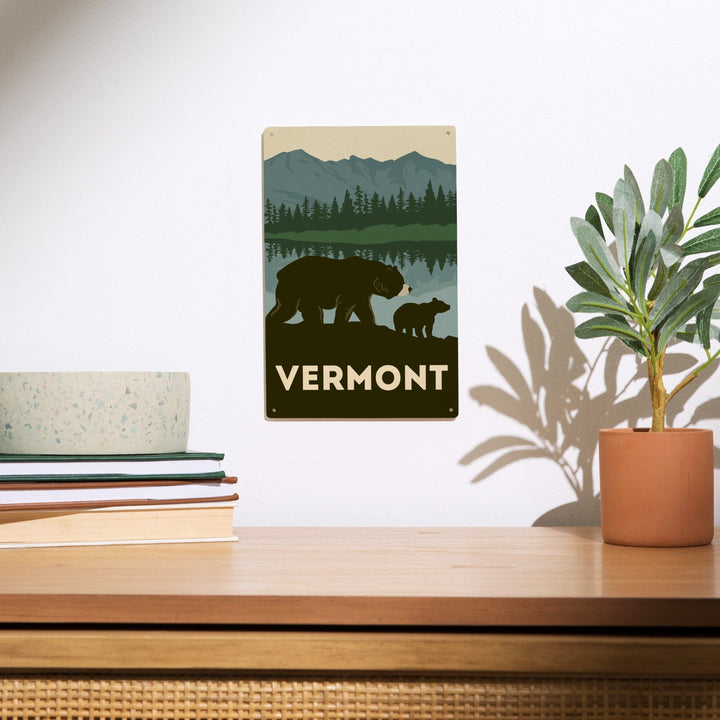 Vermont, Grizzly Bear, Vector, Lantern Press Artwork, Wood Signs and Postcards Wood Lantern Press