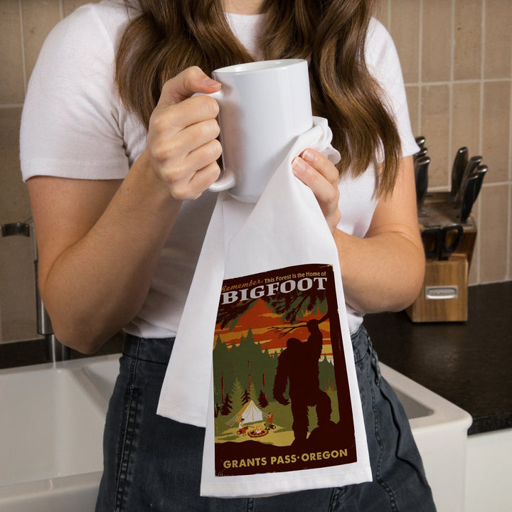 Grants Pass, Oregon, Home of Bigfoot, Organic Cotton Kitchen Tea Towels Kitchen Lantern Press 