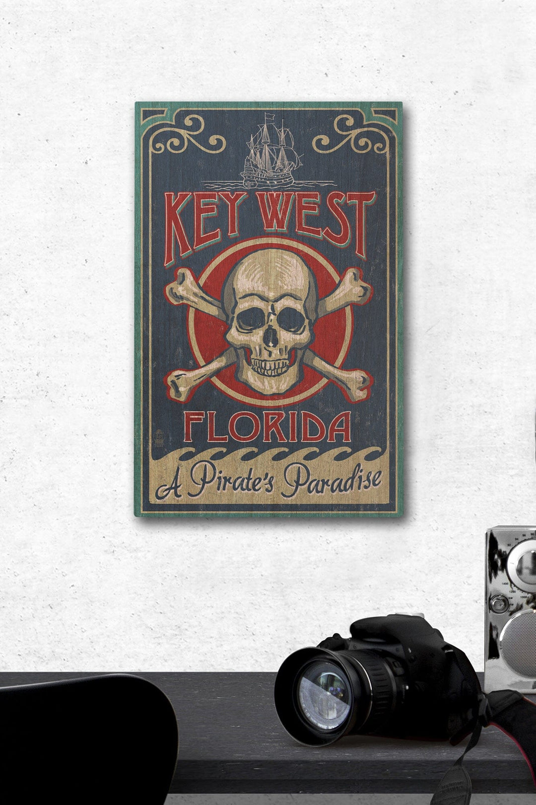 Key West, Florida, Skull & Crossbones, Lantern Press Artwork, Wood Signs and Postcards Wood Lantern Press 12 x 18 Wood Gallery Print 