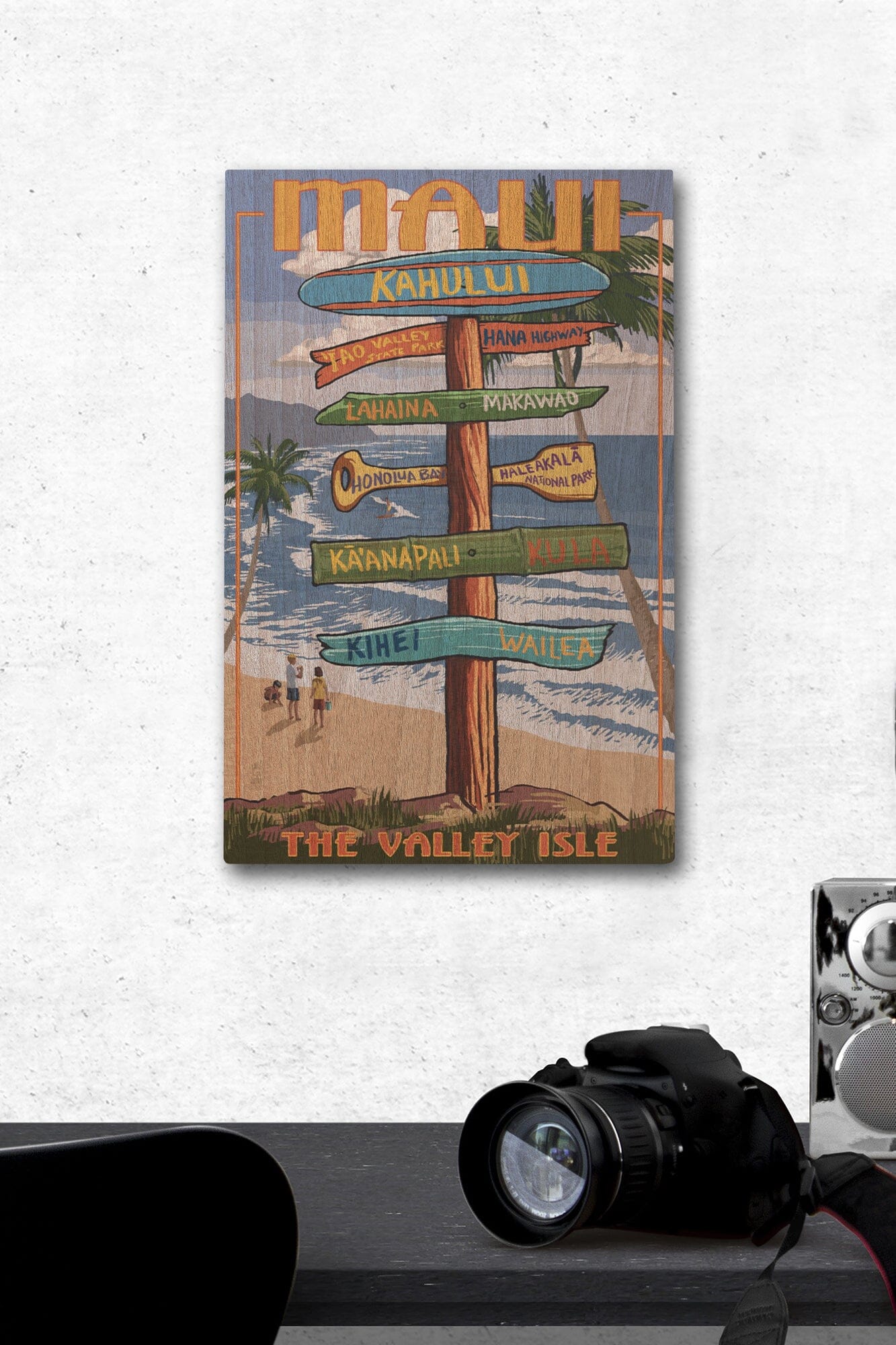 Maui, Hawaii, Destination Signpost, Lantern Press Artwork Maui, Hawaii, Destination Signpost, Lantern Press Artwork