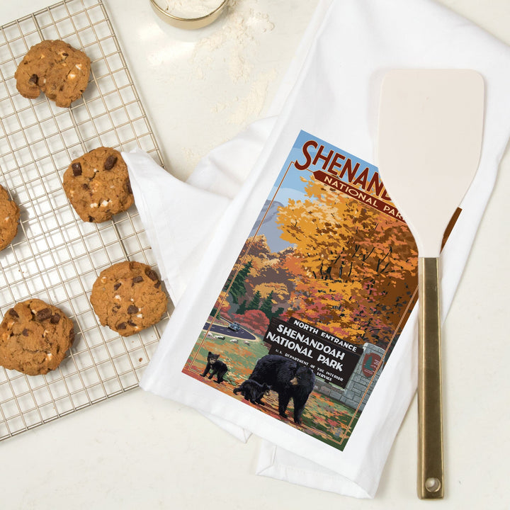 Shenandoah National Park, Virginia, Black Bear and Cubs at Entrance, Organic Cotton Kitchen Tea Towels Kitchen Lantern Press 
