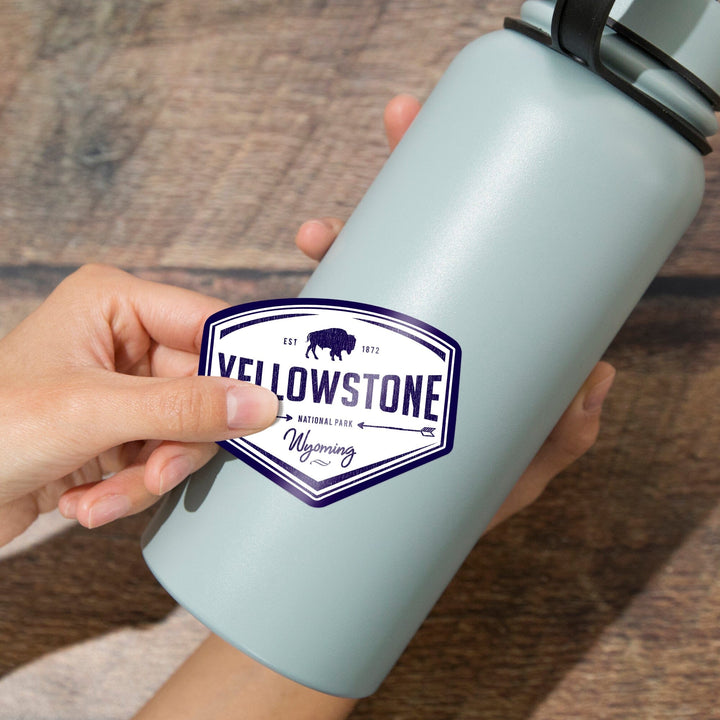 Yellowstone National Park, Wyoming, Contour, Vinyl Sticker Sticker Lantern Press 