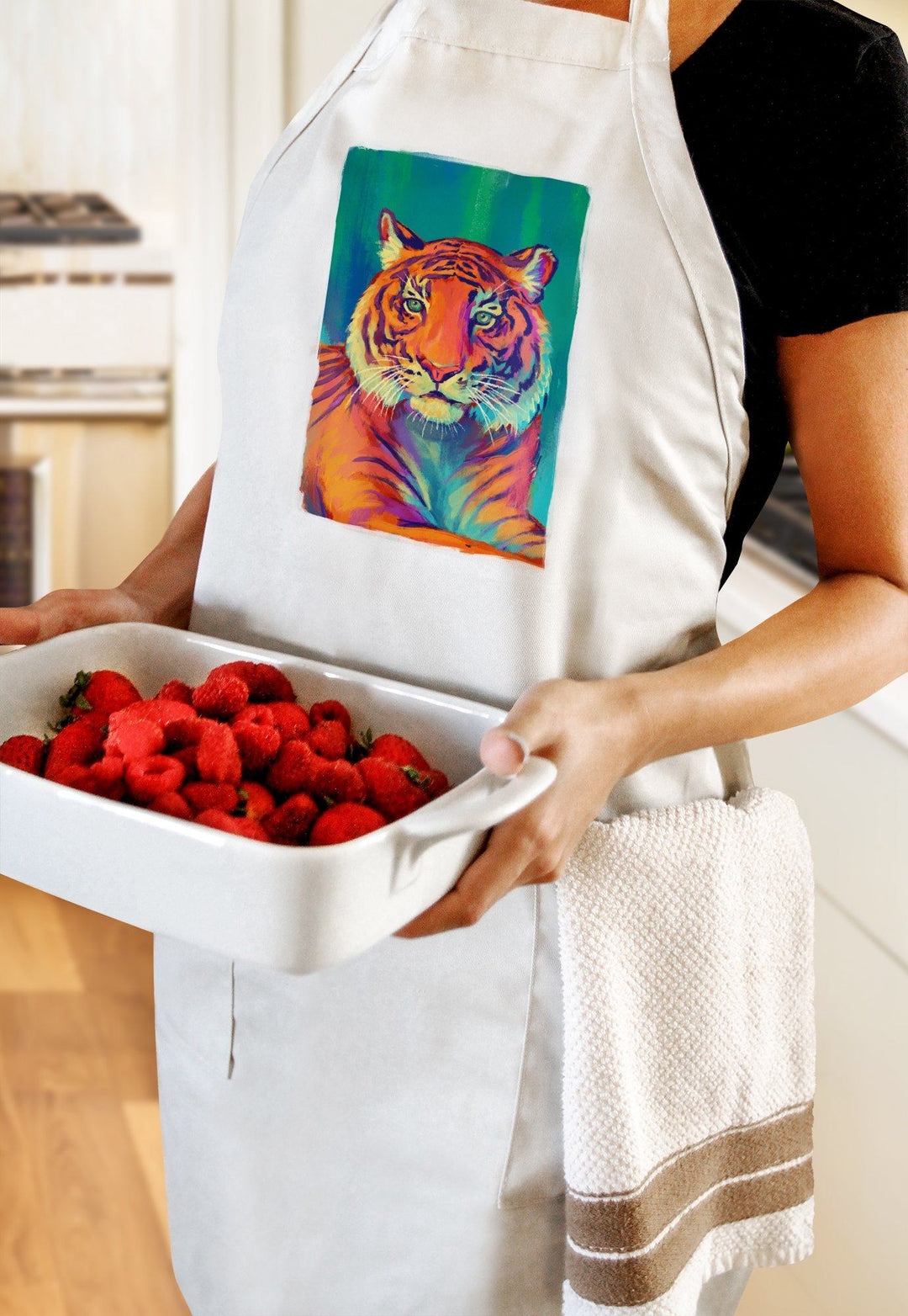 Sumatran Tiger, Vivid, Lantern Press Artwork, Towels and Aprons Kitchen Lantern Press 